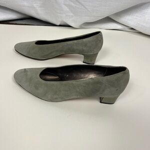 Talbots Classic Gray Suede Block Heels Genuine Leather Size 8